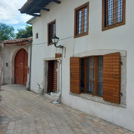 Maison d'hôtes For Rent