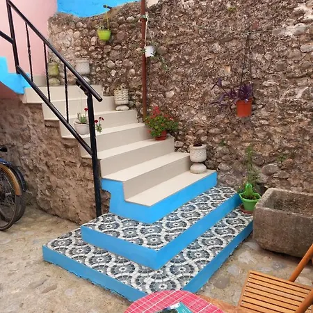 Πανσιόν For Rent